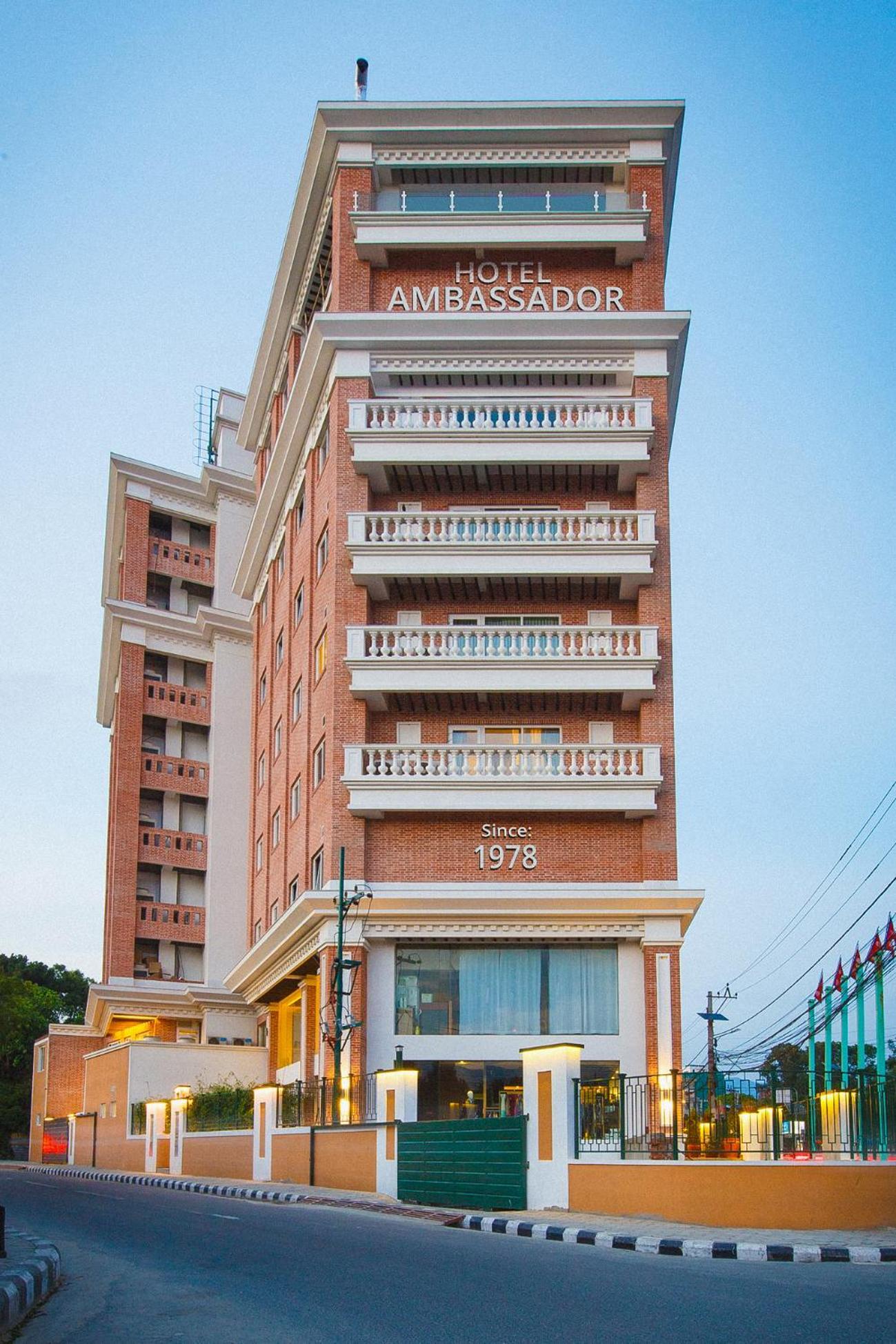 Hotel Ambassador By Ace Hotels Katmandú Exterior foto