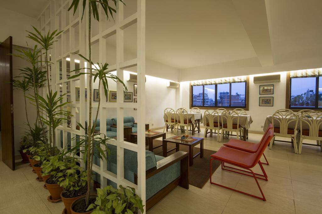 Hotel Ambassador By Ace Hotels Katmandú Exterior foto